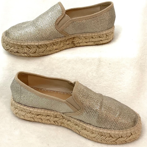 GOLD ESPADRILLE SLIP ON COMFORT SHOE SNEAKER SIZE 7.5/ 38 - Picture 2 of 16
